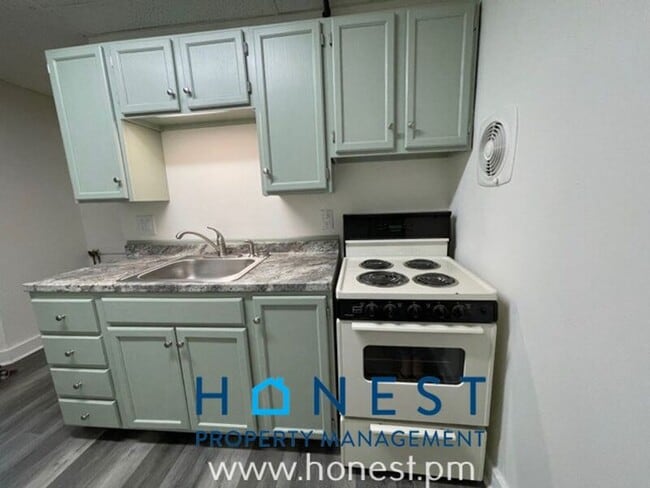 Photo - 20 Academy St