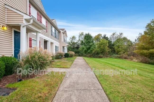 Photo - 1204 Parkstone Ln