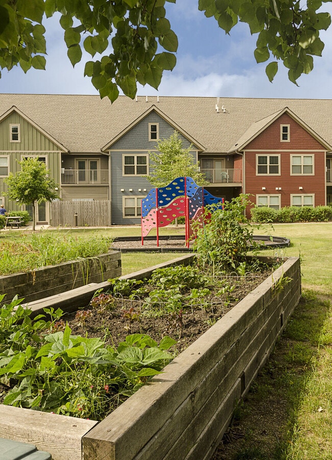 Building Photo - Elven Sted Rental