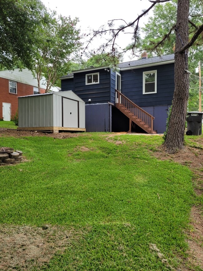 Photo - 615 Washington St