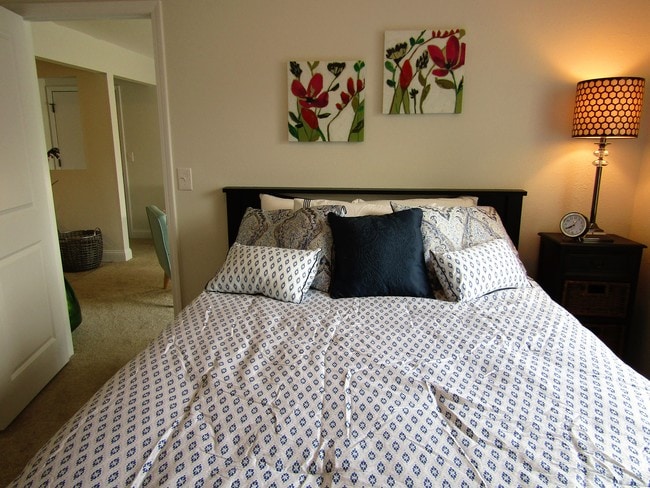 Remodeled 1BR Bedroom