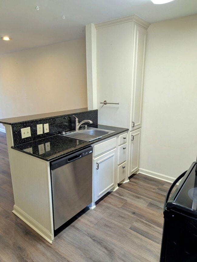 Photo - $500 OFF your 1st Month Rent! Casa