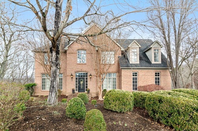 Spacious Home with Mountain Views in Black... - Spacious Home with Mountain Views in Black...