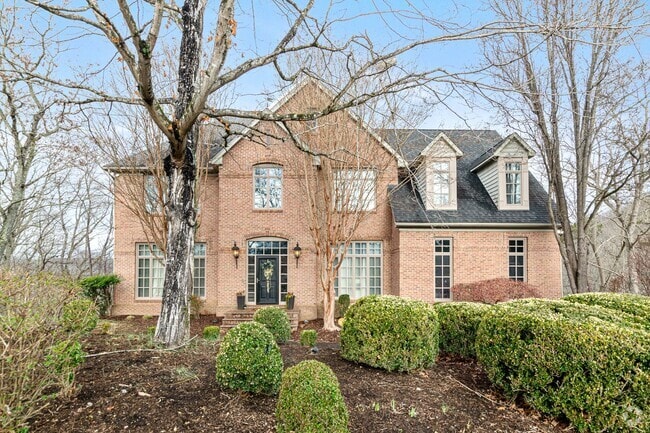 Building Photo - Spacious Home with Mountain Views in Black...