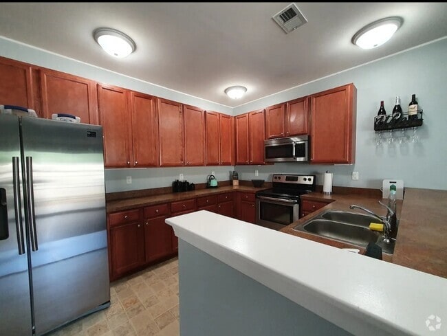 Building Photo - 1509 Pucknall Dr Rental