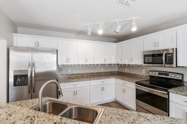 Photo - 31420 N Shale Dr