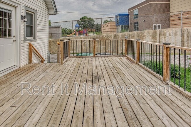 Photo - 1823 S 60th St