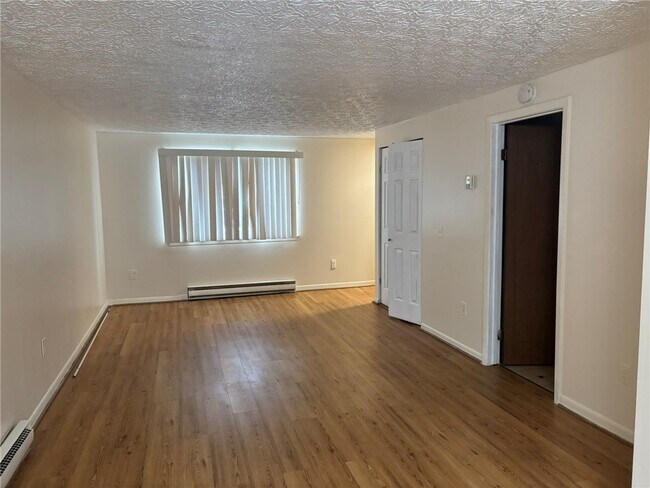 Photo - 223 Autumn Chapel Way