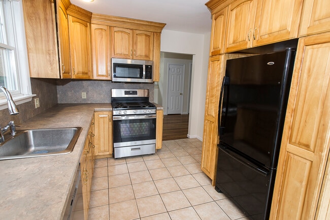 Photo - 127 Blackville Rd