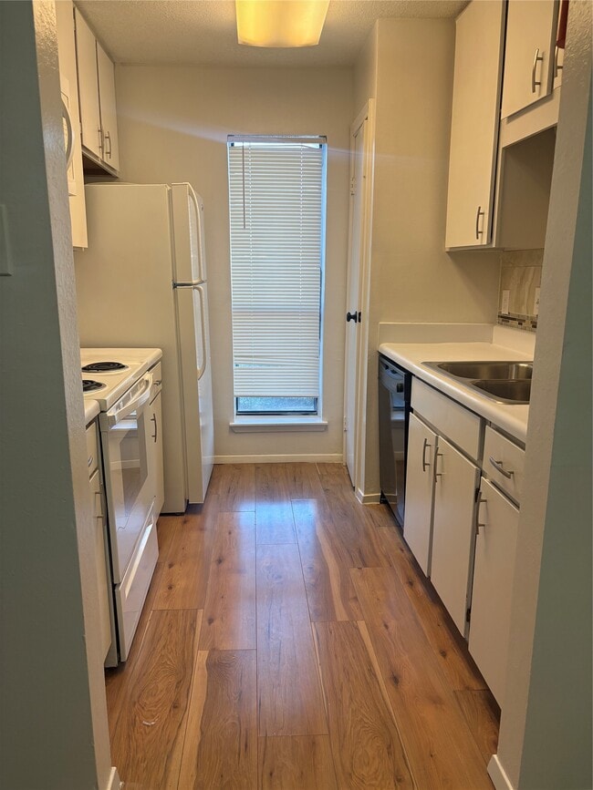 Photo - 7900 N Stadium Dr Unit 102