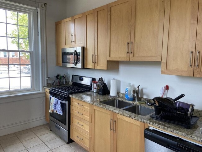 Photo - 107 N Morris St