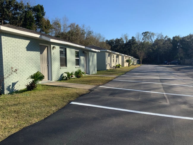 Building Photo - 5094 J E L Dr Rental