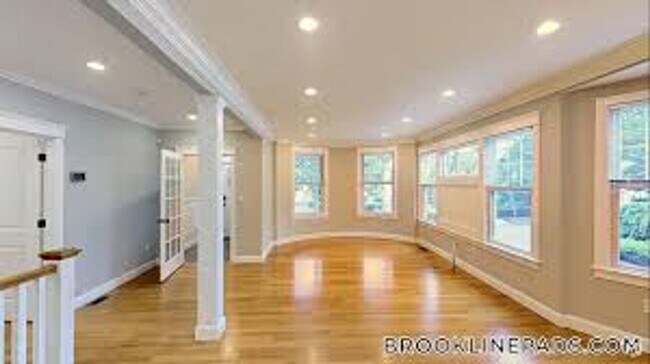Parking Included, In-Unit Washer and Dryer... - Parking Included, In-Unit Washer and Dryer... Rental