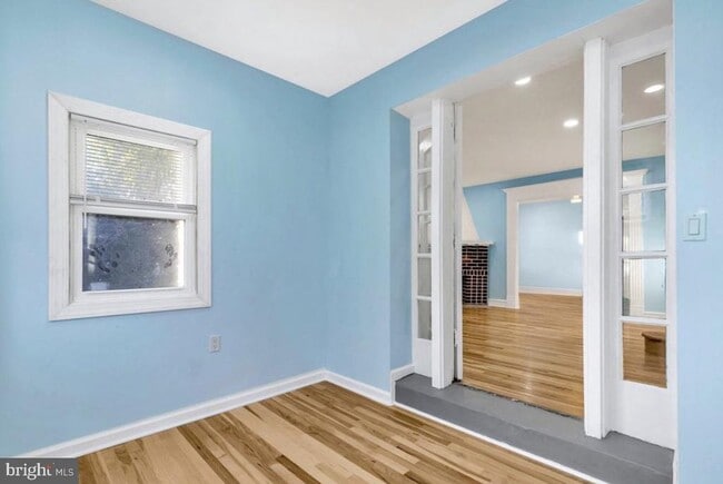 Photo - 200 Kingston Rd