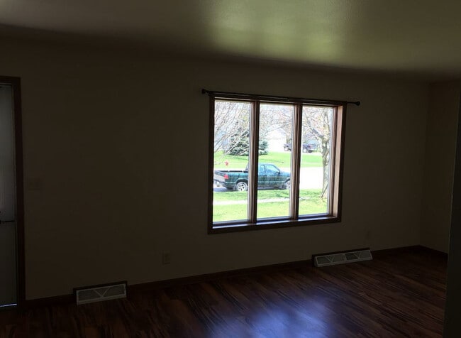 Photo - 4413 Menasha Ave Unidad 4413