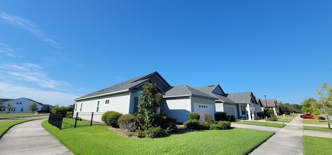 Building Photo - 11873 SW 29th Pl