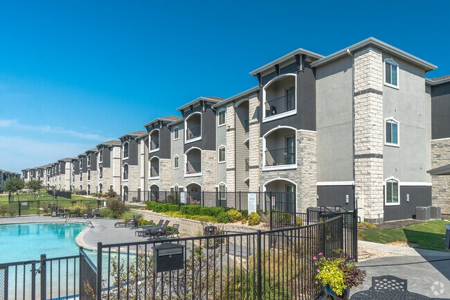 Photo - Oak View Apartments
