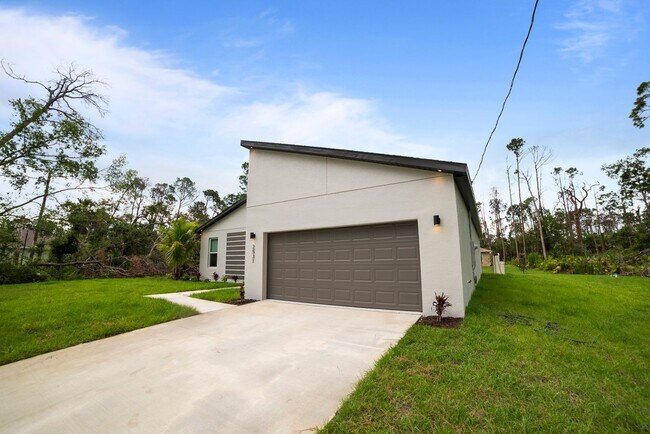 Photo - Deposit-Free! Modern, energy efficient hom...