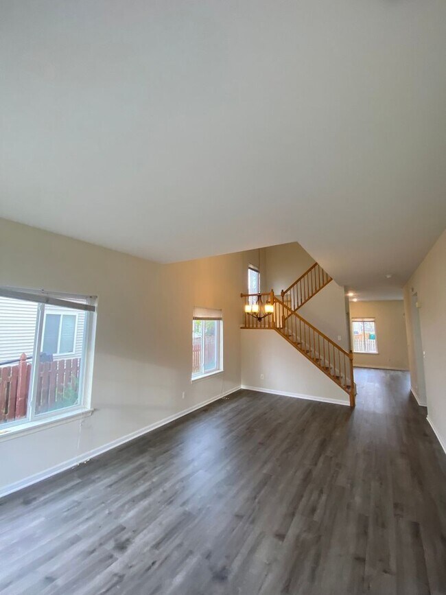 Photo - 315 Richmond Dr