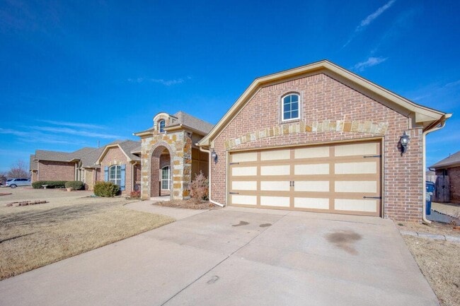 Photo - 2405 NW 180th St