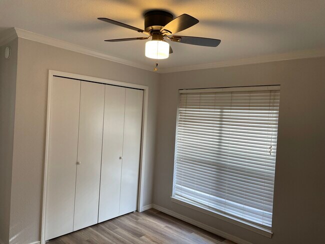 Photo - 3906 Clarke Ave