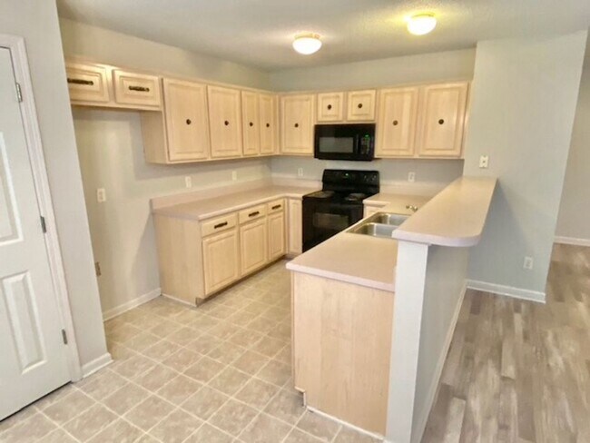 Photo - SkylarMillAve6837 Apartamento Unidad 1