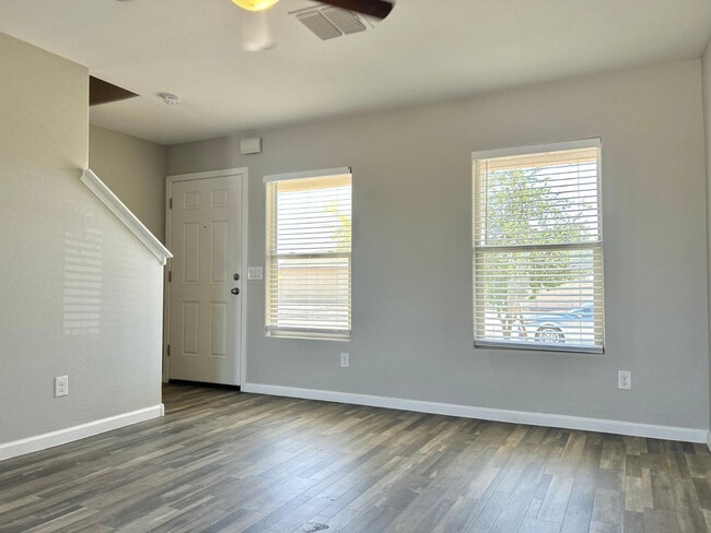 Photo - 1660 S Wooten St