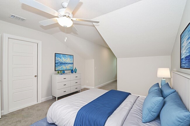 Photo - 2033 Silo St