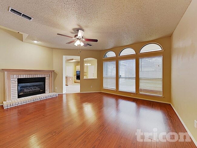 Photo - 412 Sweet Gum Dr