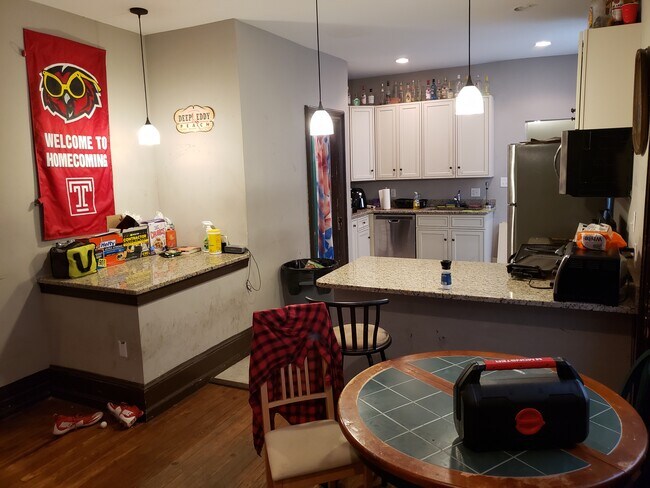 Photo - 1705 W Montgomery Ave