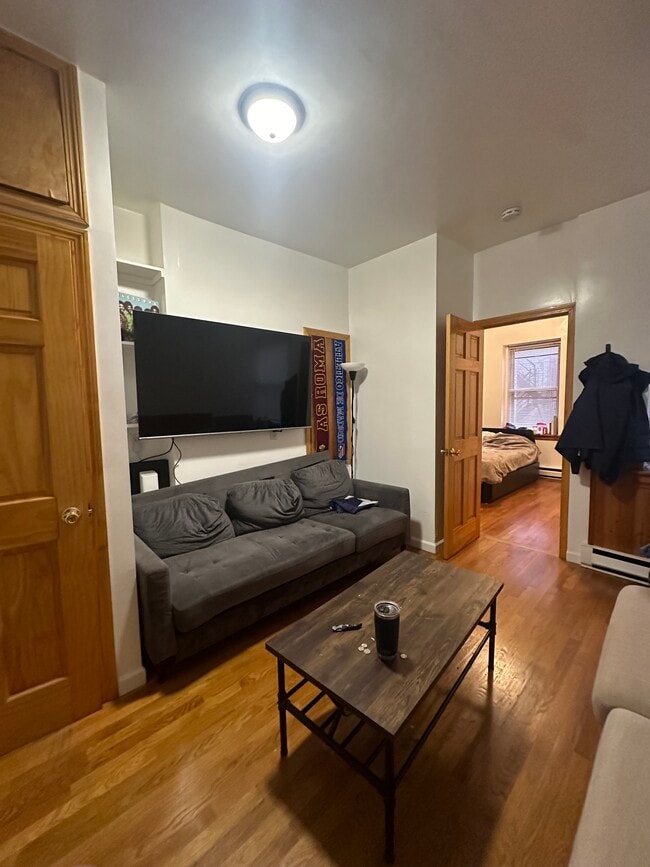 Photo - 87 Prince St