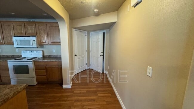 Photo - 155 N 1120 W