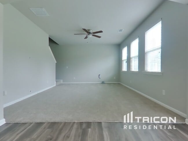 Photo - 81 Birch River Crossing