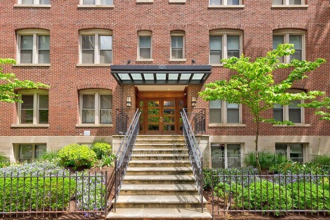 Photo - 1121 24th St NW Unit 104
