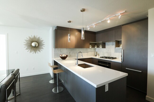 Photo - 1902-13696 100 Avenue Unité 1902