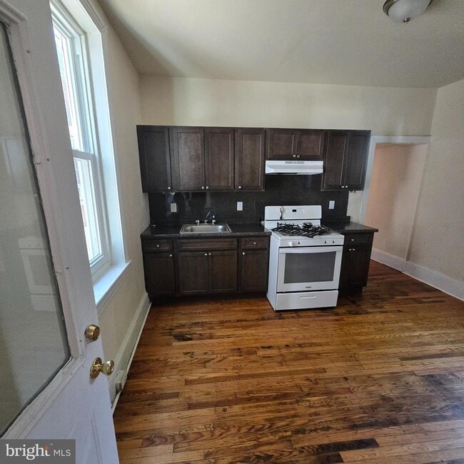 Photo - 4506 Leiper St
