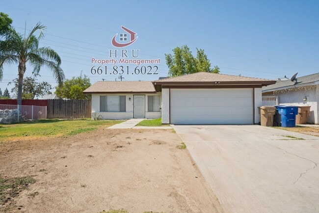 Building Photo - SW-Bakersfield 3 bedrooms 1 baths Rental