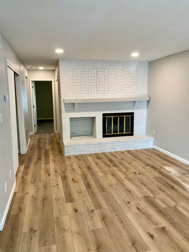 Living Room - 3408 SW Burnett Rd Unit D