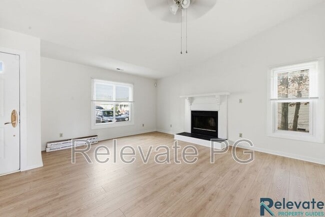 Photo - 2713 Chariot St