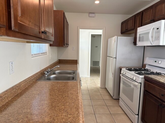 Photo - 44900 Rubidoux St