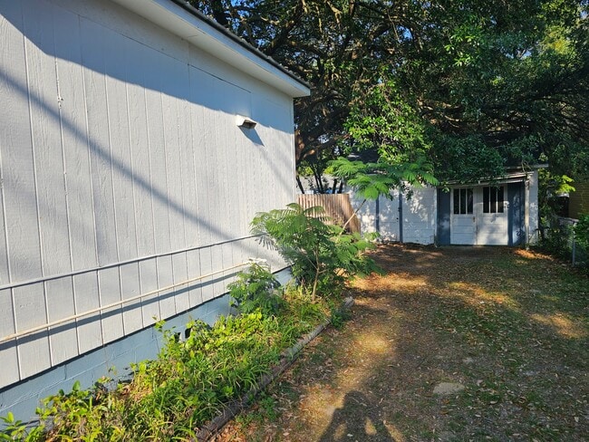 Photo - 507 Seymour St