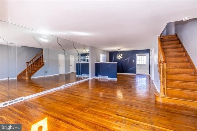 Photo - 209 Hansell Rd