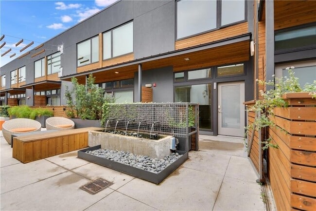 Photo - 2002 E 7th St Unit 212