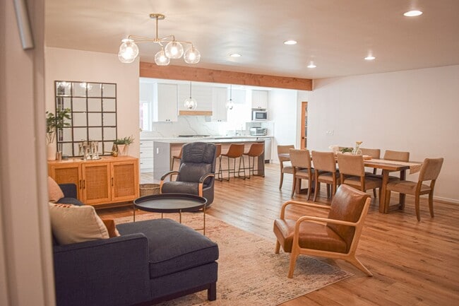 Photo - Semi furnished!