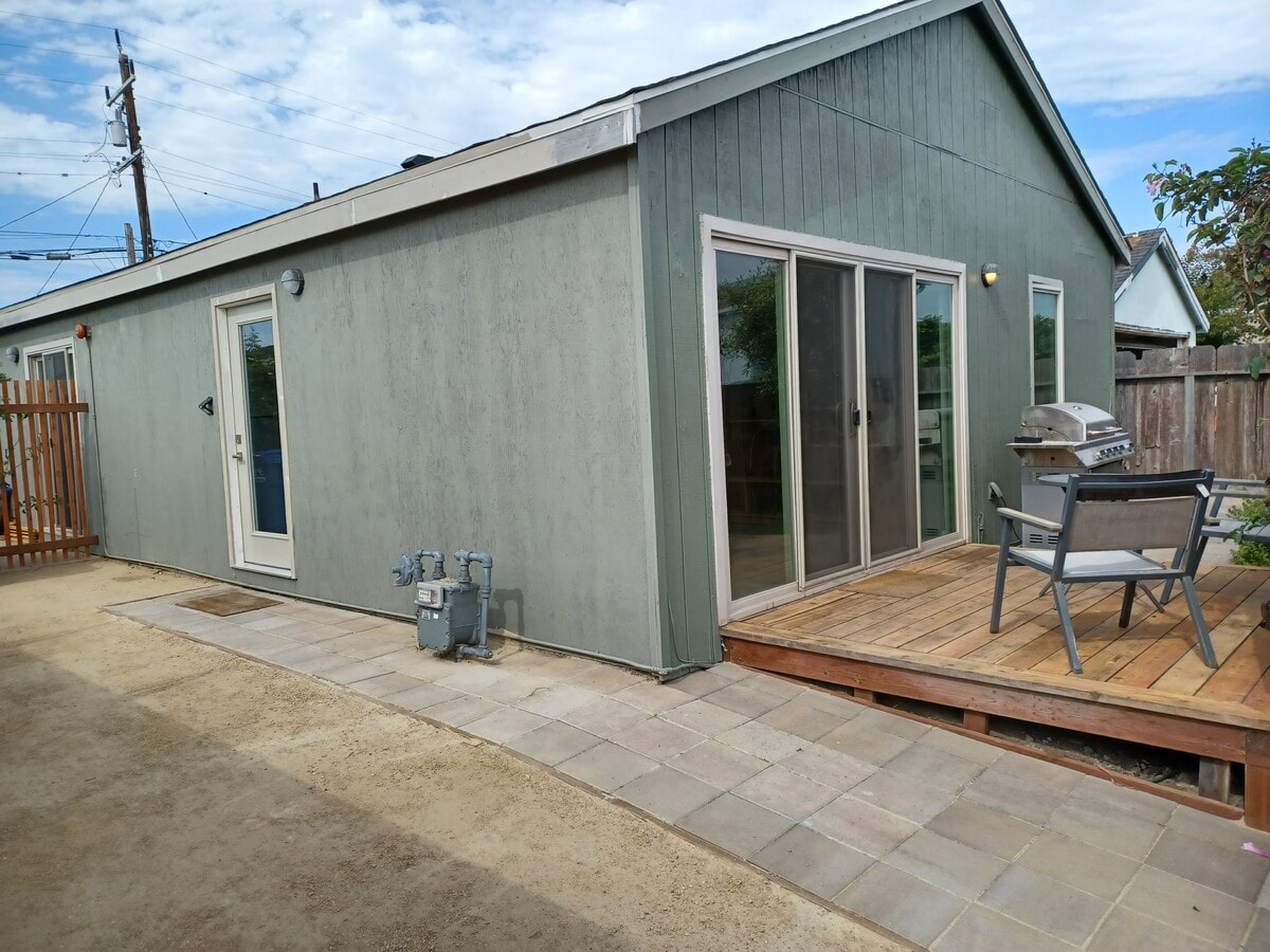 Exterior - 710 Amador Ave Unit 710 B