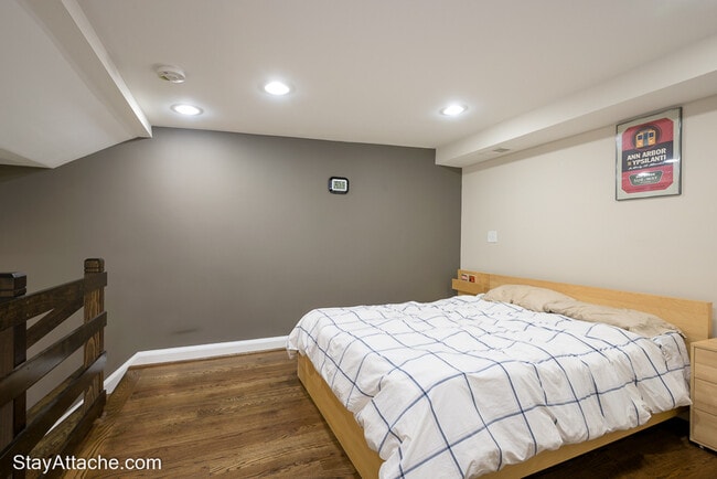 717 F St NE Unit SI ID1610328P