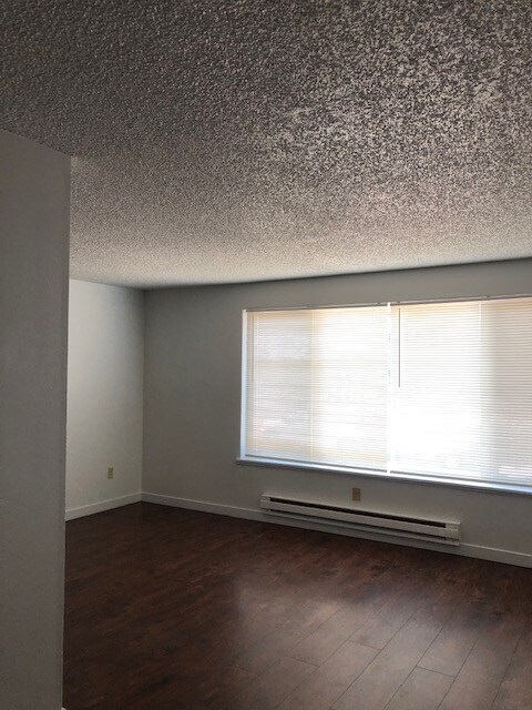 Photo - 1928 E 56th St Unit 45