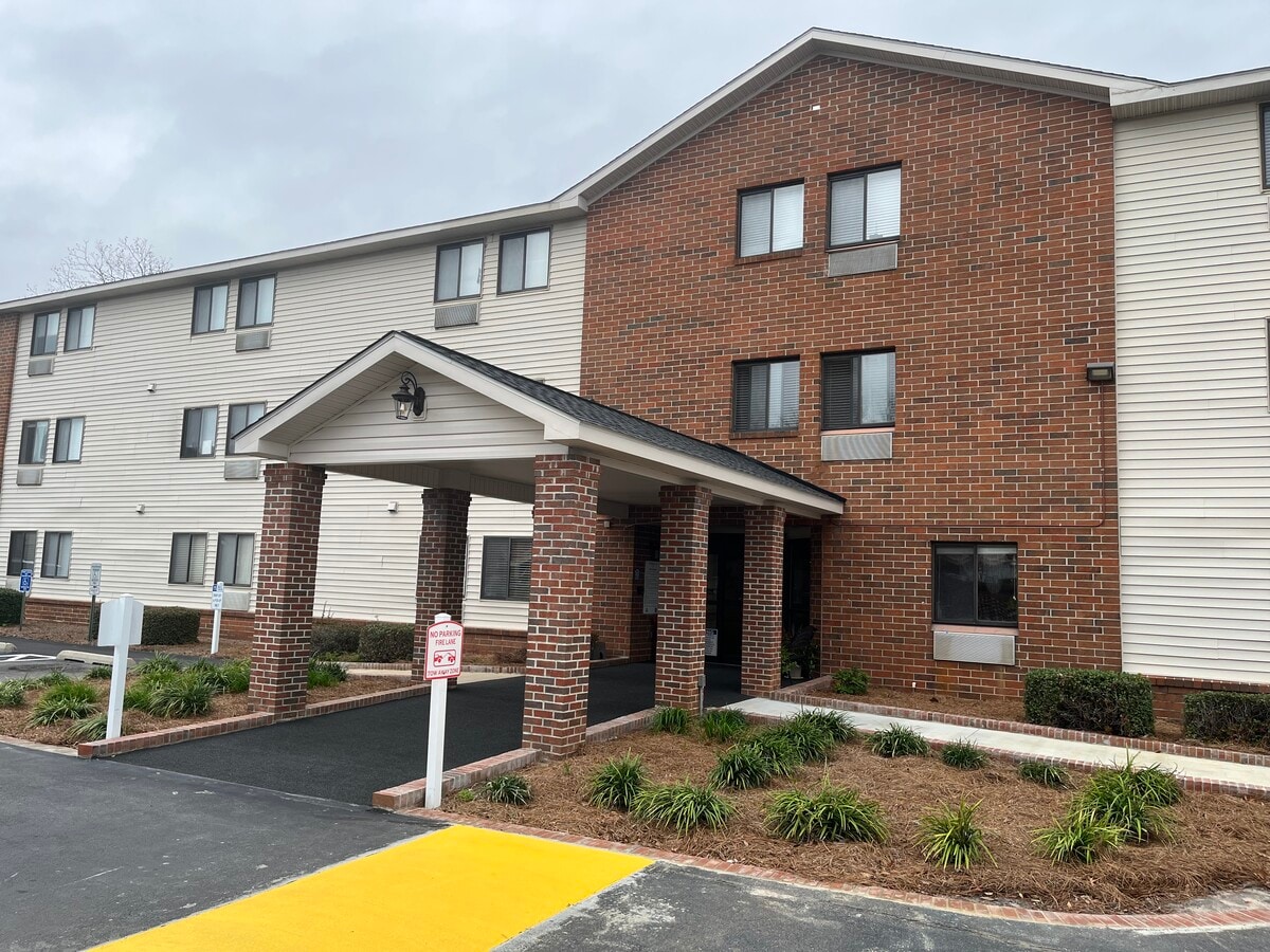 Photo - DOGWOOD PLAZA