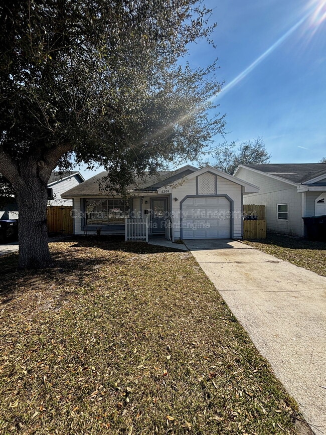 Photo - 1209 Roma Ct