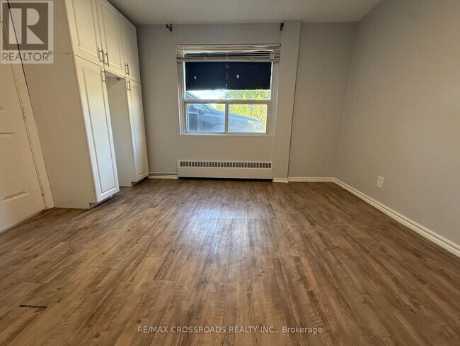 Photo - 1191 Ellesmere Rd Unité B1